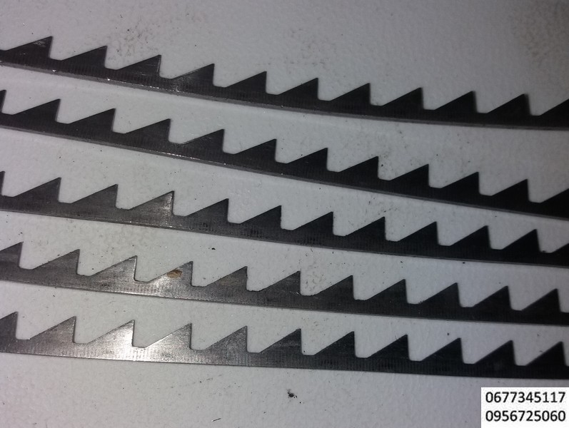 Cамоблокирующаяся пильчатая лента, пильчатая гарнитура для любых типов шляпочных и валичных чесальных машин